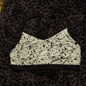 sports bra